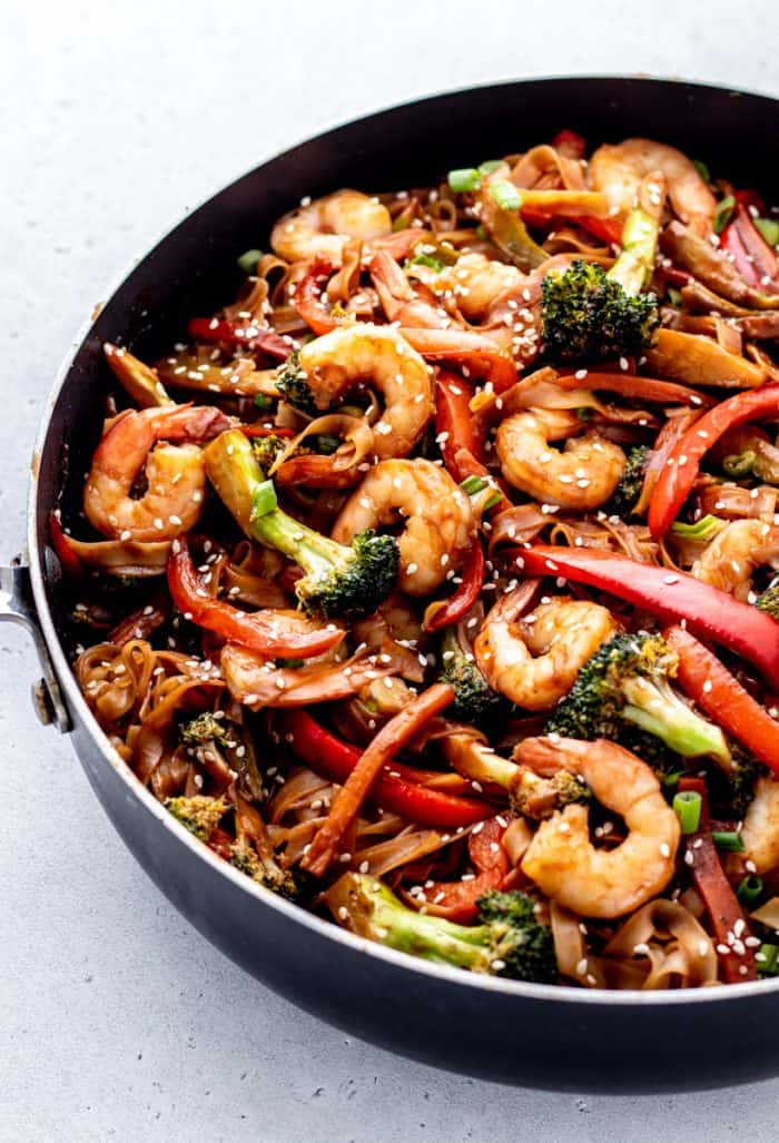 Close up of the stir fry in a skillet ready to serve.